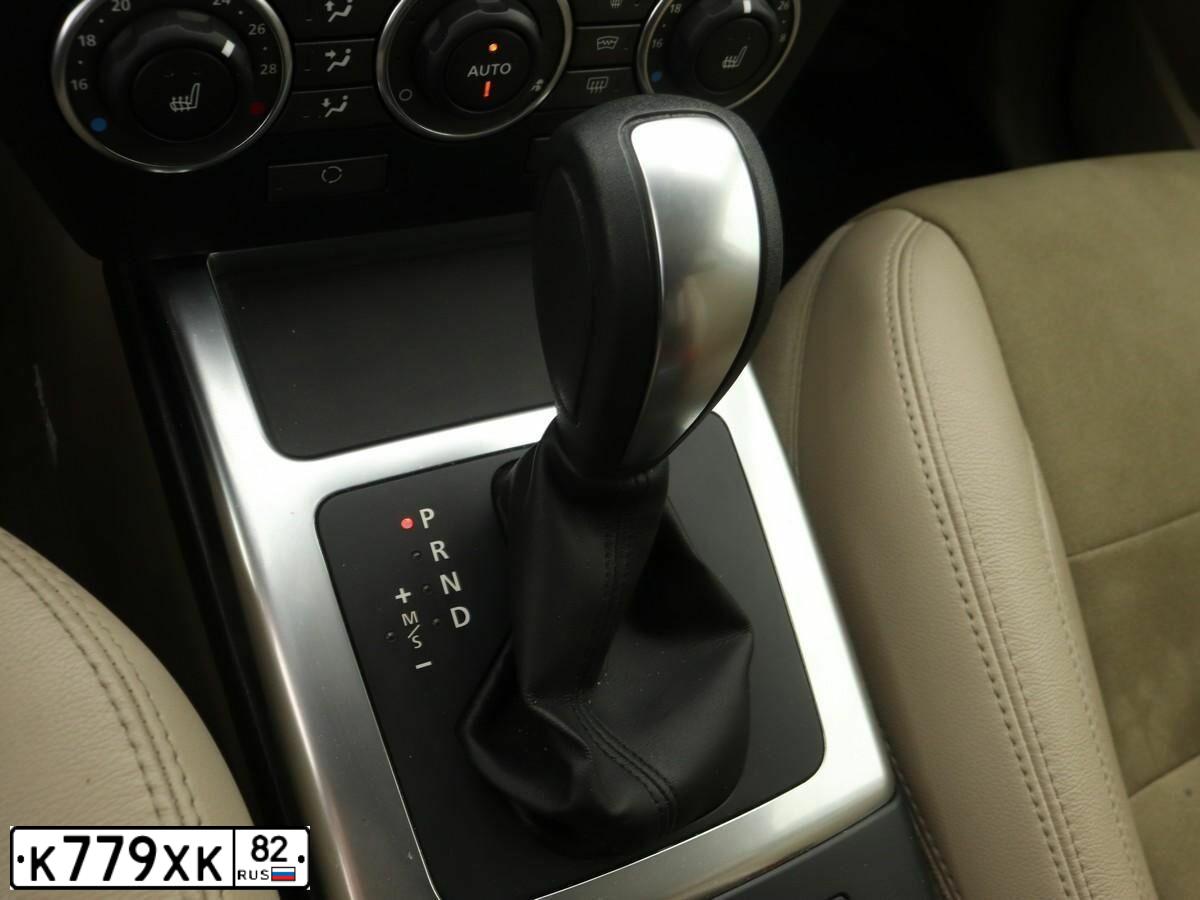 Фото автомобиля LANDROVER FREELANDER, 2014 — госномер О152ОА196. Цвет: БЕЛЫЙ