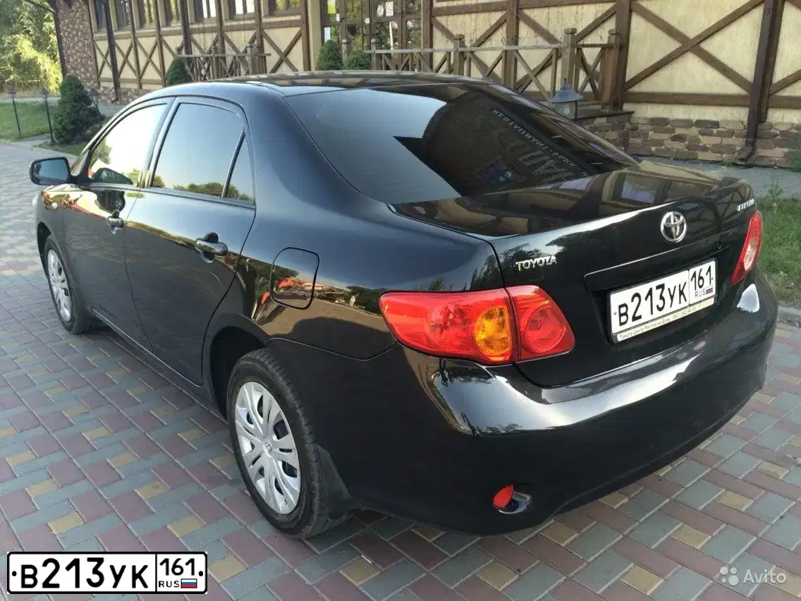 Фото автомобиля TOYOTA COROLLA, 2008 — госномер В213УК161. Цвет: ЧЕРНЫЙ