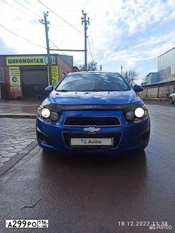 Фото автомобиля CHEVROLET AVEO, 2012 — госномер В058КУ761. Цвет: синий