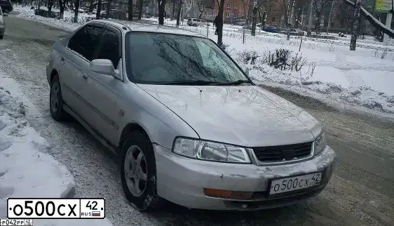 Фото автомобиля LAND ROVER RANGE ROVER, 2005 — госномер А276ВВ155. Цвет: ТЕМНО СИНИЙ