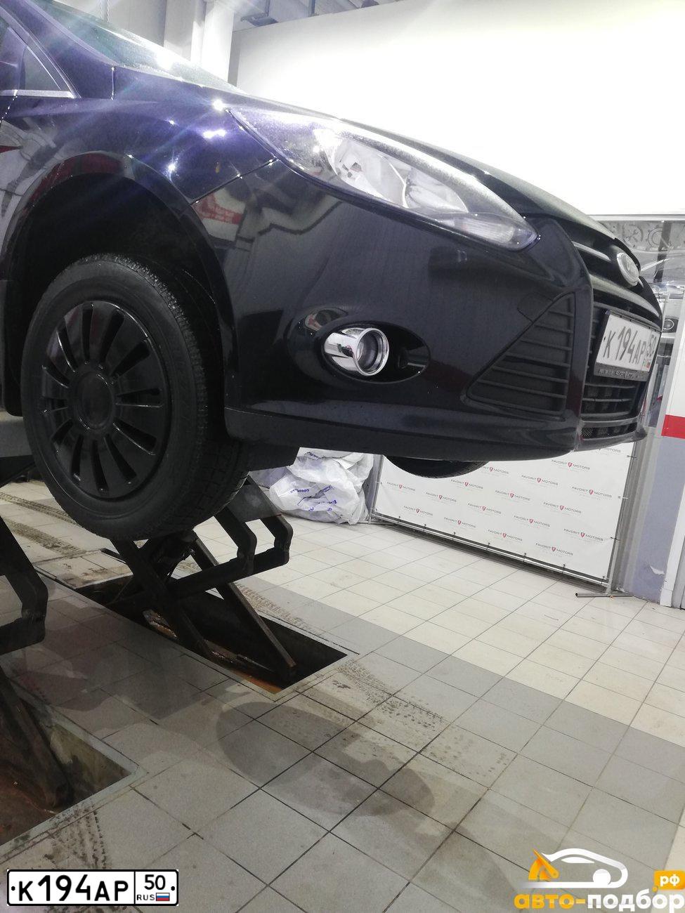 Фото автомобиля FORD FOCUS, 2013 — госномер М020КМ761. Цвет: ЧЕРНЫЙ