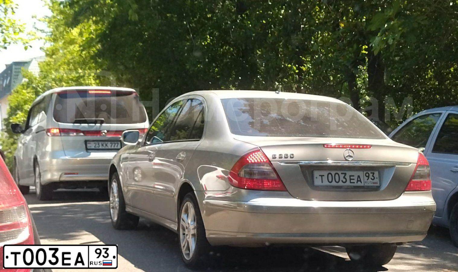 Фото автомобиля MERCEDES-BENZ E280, 2006 — госномер В037КК06. Цвет: СЕРО-БЕЖЕВЫЙ