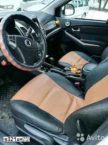 Фото автомобиля SSANGYONG ACTYON, 2013 — госномер В321АМ777. Цвет: Белый