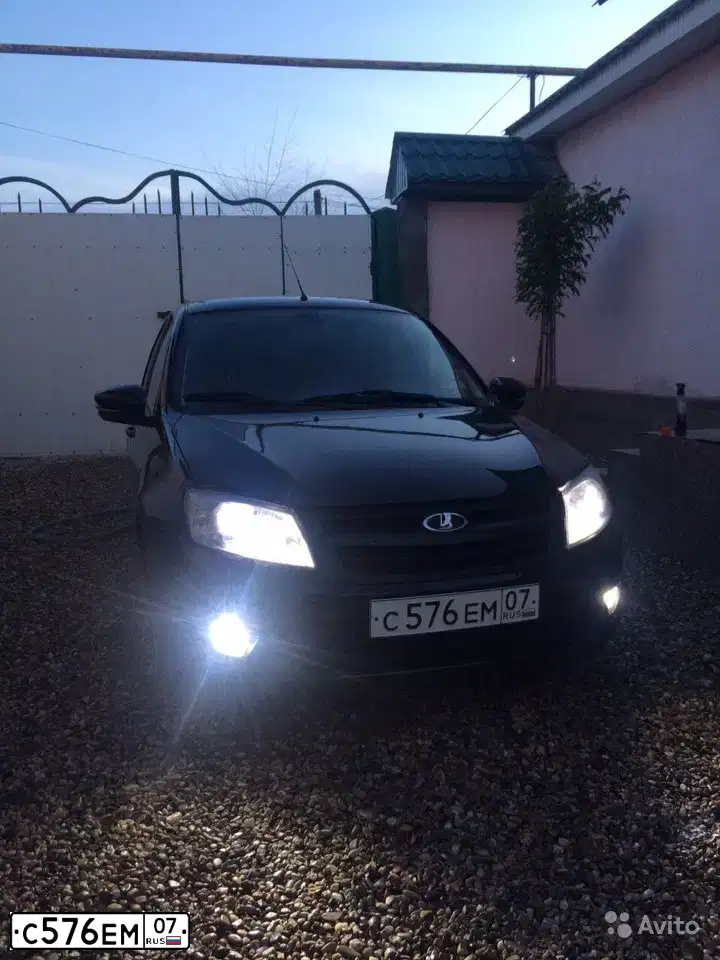 Фото автомобиля LADA 2190 GRANTA, 2013 — госномер С576ЕМ07. Цвет: СИНЕ-ЧЕРНЫЙ