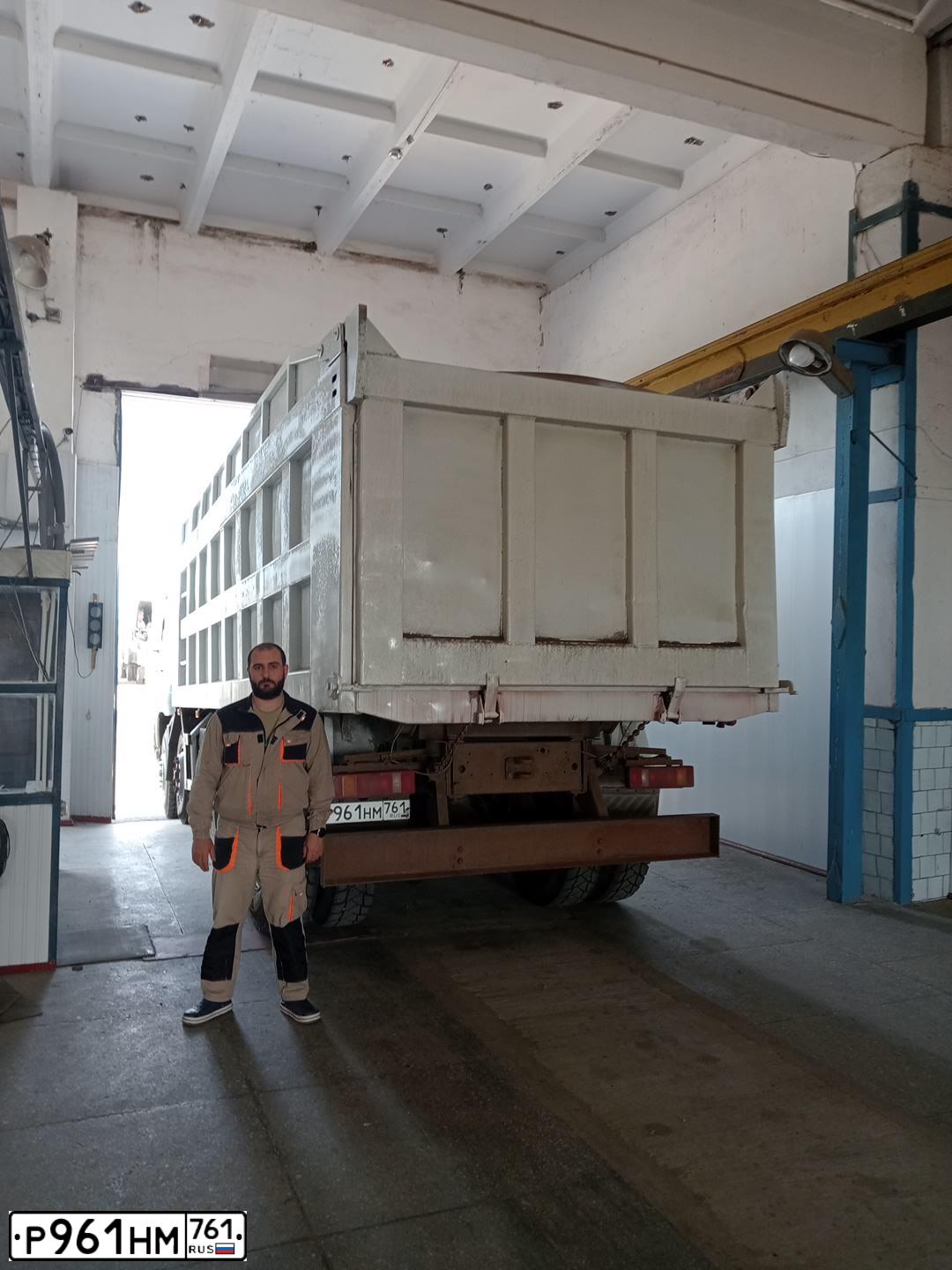 Фото автомобиля CAMC 3310, 2008 — госномер Е505ВТ161. Цвет: Белый