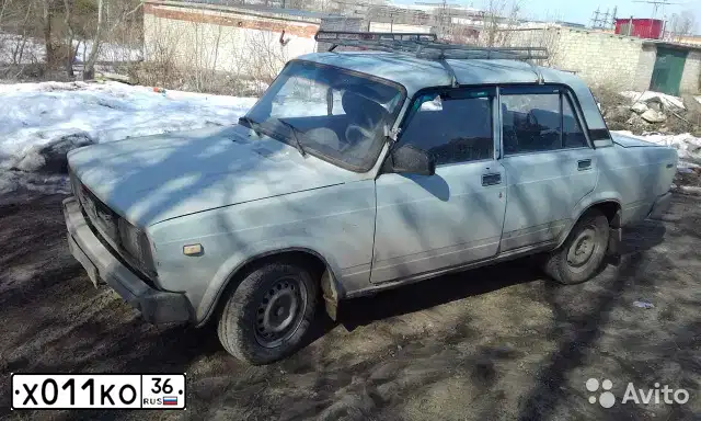 Фото автомобиля LADA 2105, 1996 — госномер Р077НЕ36. Цвет: СВЕТЛО-СЕРЫЙ