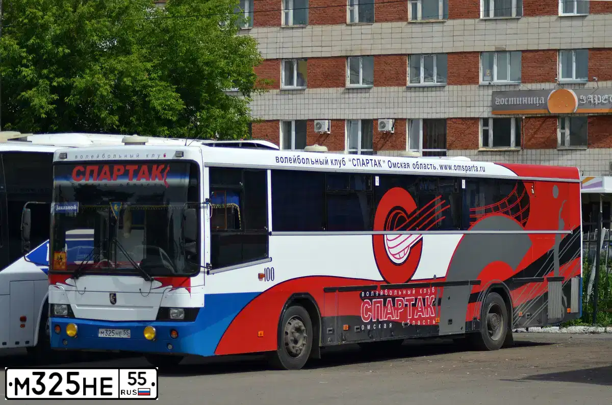 Фото автомобиля NEFAZ 5299 /KAMAZ 5297 4X2/, 2005 — госномер М325НЕ55. Цвет: Белый