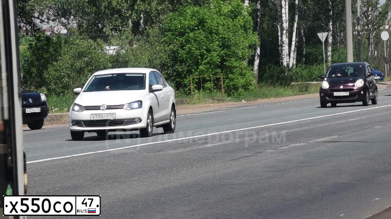 Фото автомобиля VOLKSWAGEN POLO, 2013 — госномер К621СР147. Цвет: Белый