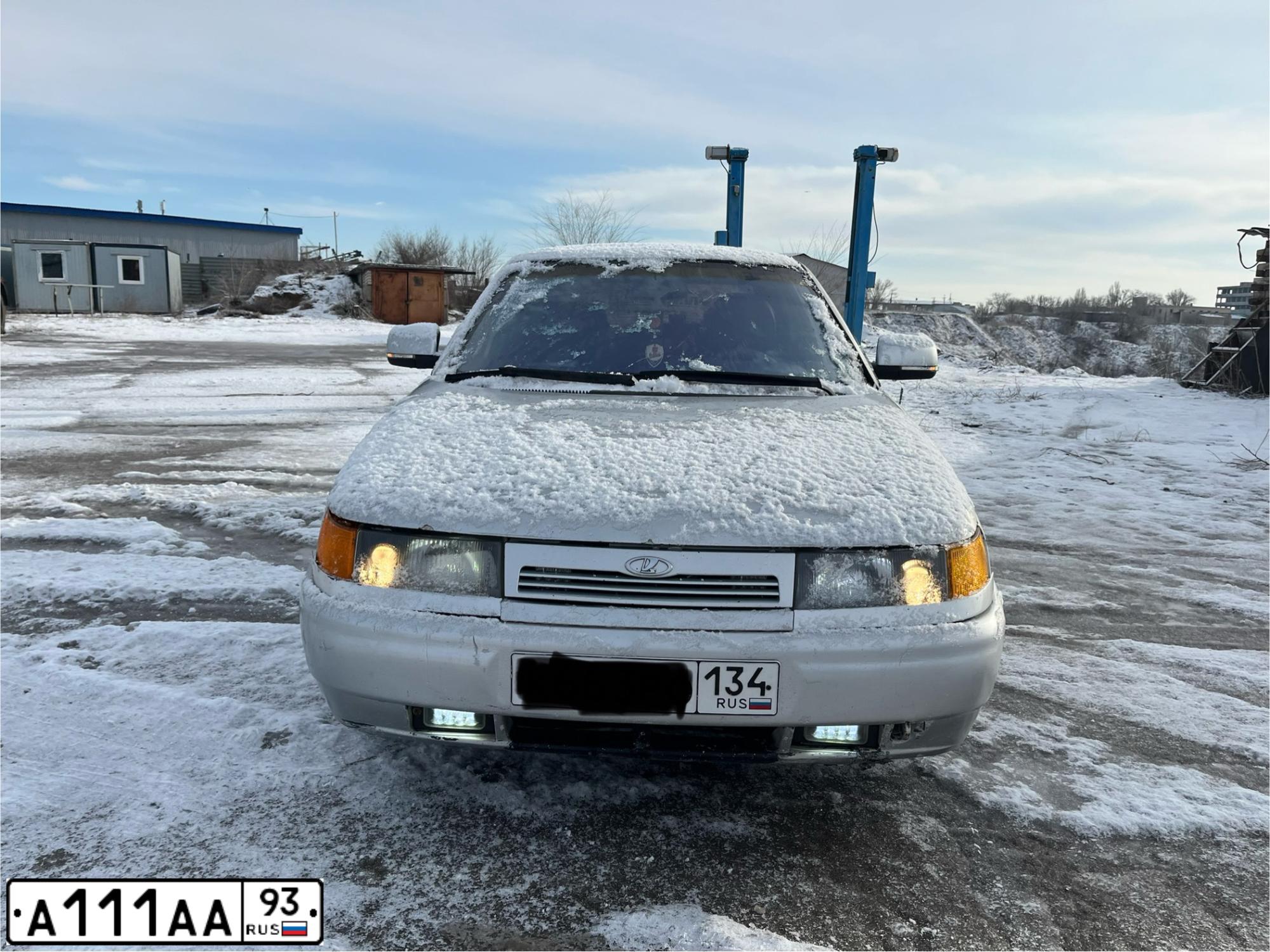 Фото автомобиля TOYOTA LANDCRUISER, 2013 — госномер А654НС123. Цвет: ЧЕРНЫЙ