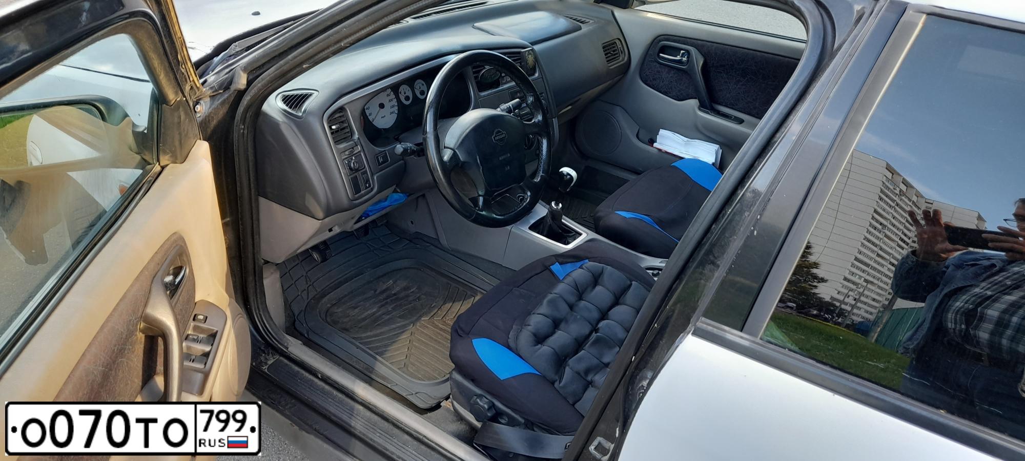 Фото автомобиля NISSAN PRIMERA, 2000 — госномер О070ТО799. Цвет: БЕЛЫЙ