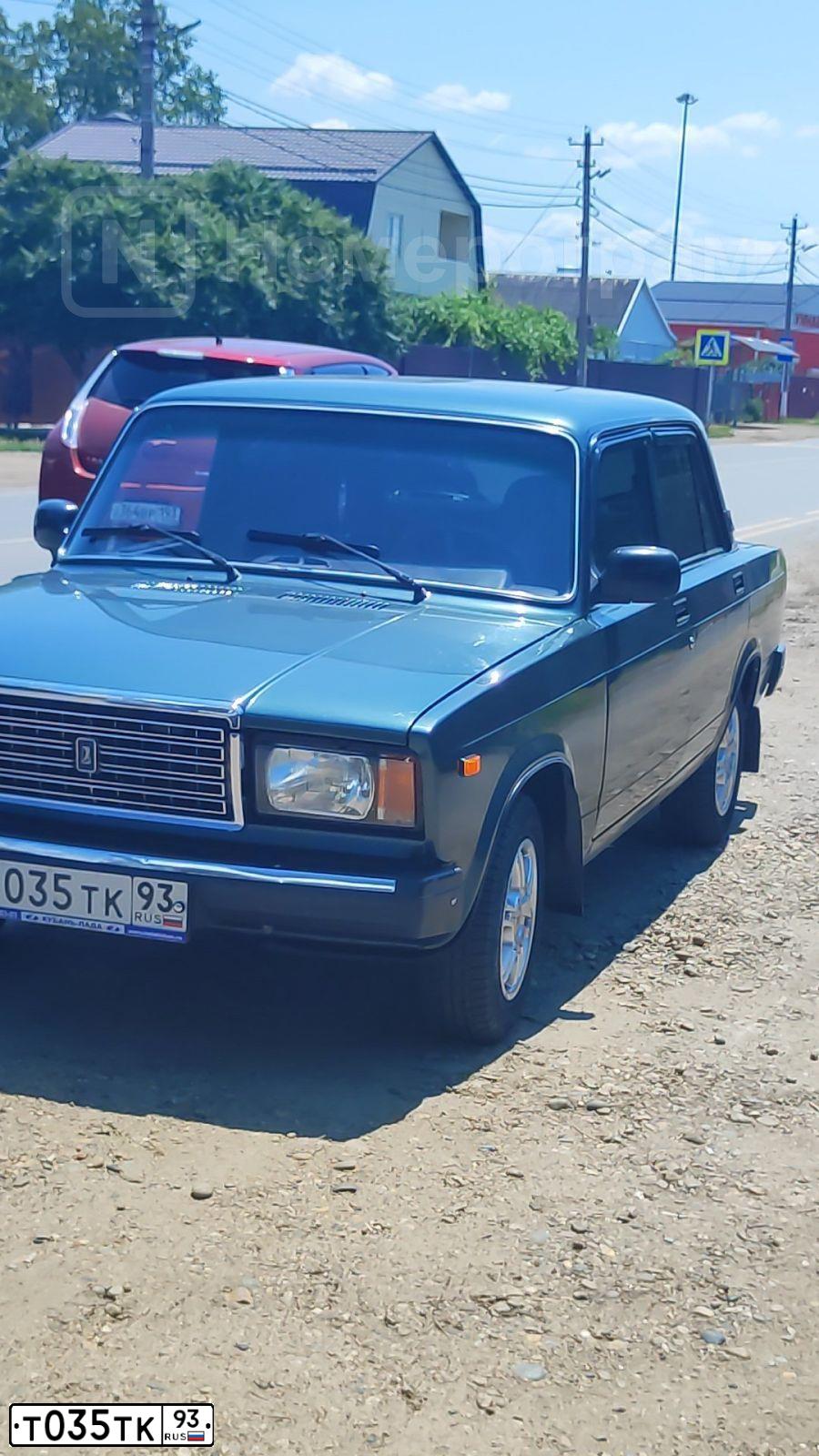 Фото автомобиля LADA 2107 LADA, 2010 — госномер Т035ТК93. Цвет: Серо-сине-зеленый