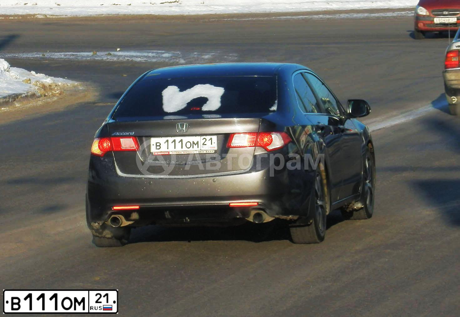 Фото автомобиля HONDA ACCORD, 2008 — госномер А714НВ124. Цвет: темно-серый