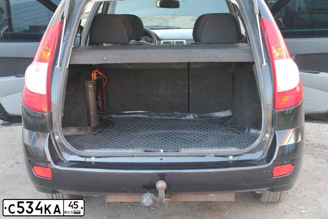 Фото автомобиля LADA 2171 PRIORA, 2011 — госномер М671РН196. Цвет: СИНЕ-ЧЕРНЫЙ