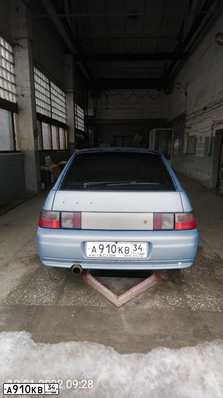 Фото автомобиля LADA 2112, 2003 — госномер А910КВ34. Цвет: ЗОЛОТИСТО СЕРЫЙ