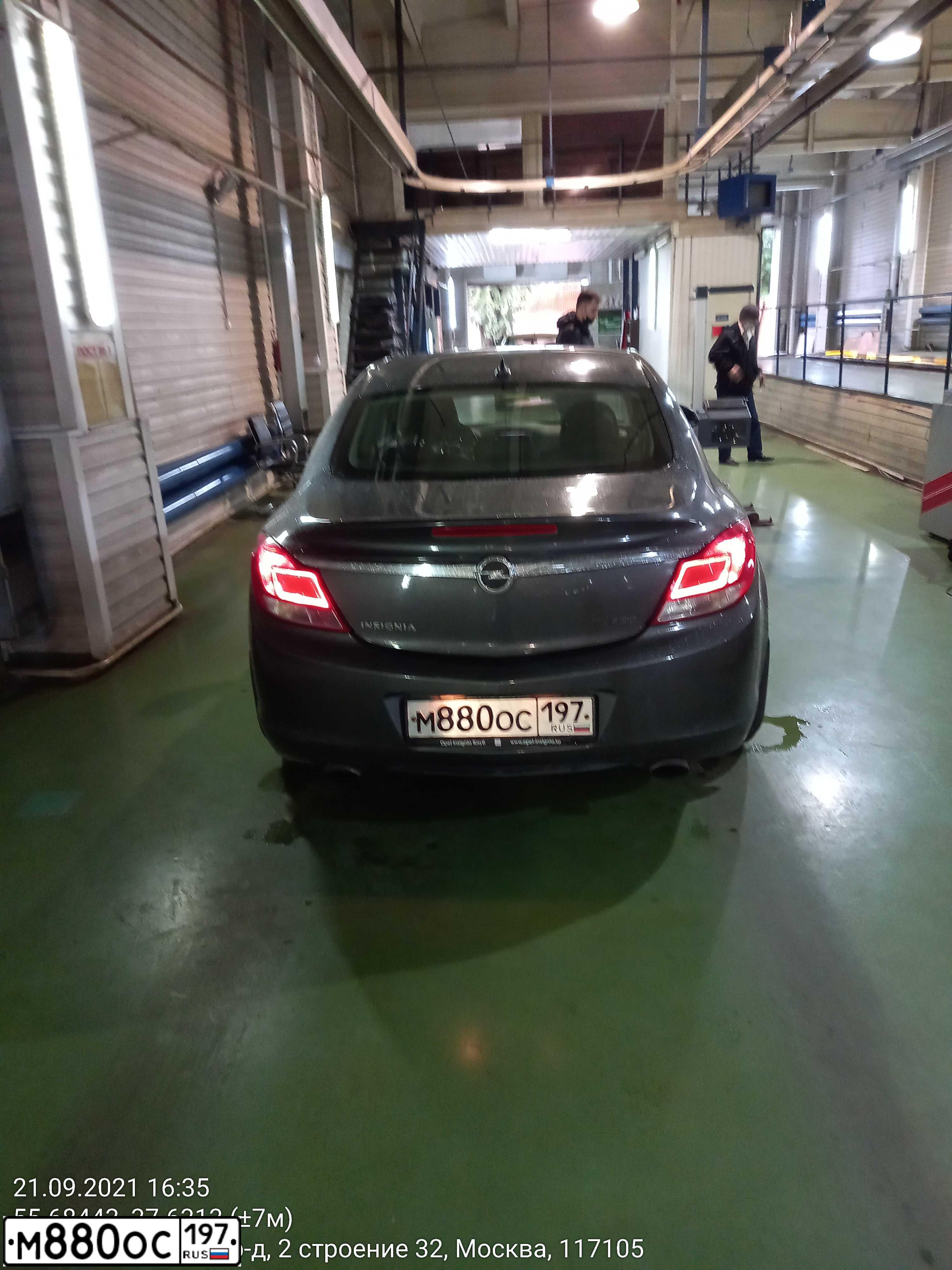 Фото автомобиля OPEL INSIGNIA, 2011 — госномер М880ОС197. Цвет: СЕРЫЙ ТЕМНЫЙ