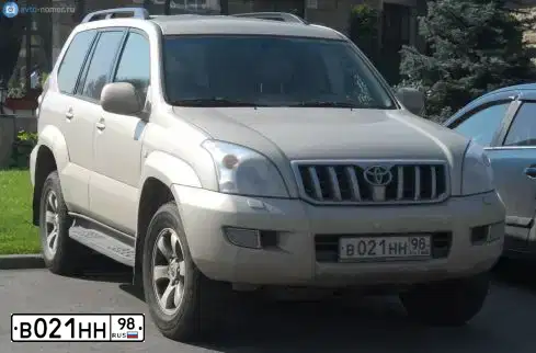 Фото автомобиля TOYOTA LANDCRUISER, 2007 — госномер Х746ВН71. Цвет: БЕЖЕВЫЙ