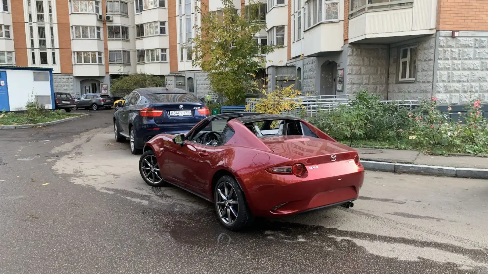 Фото автомобиля OPEL ASTRA, 2012 — госномер К646УО190. Цвет: СЕРЫЙ ТЕМНЫЙ