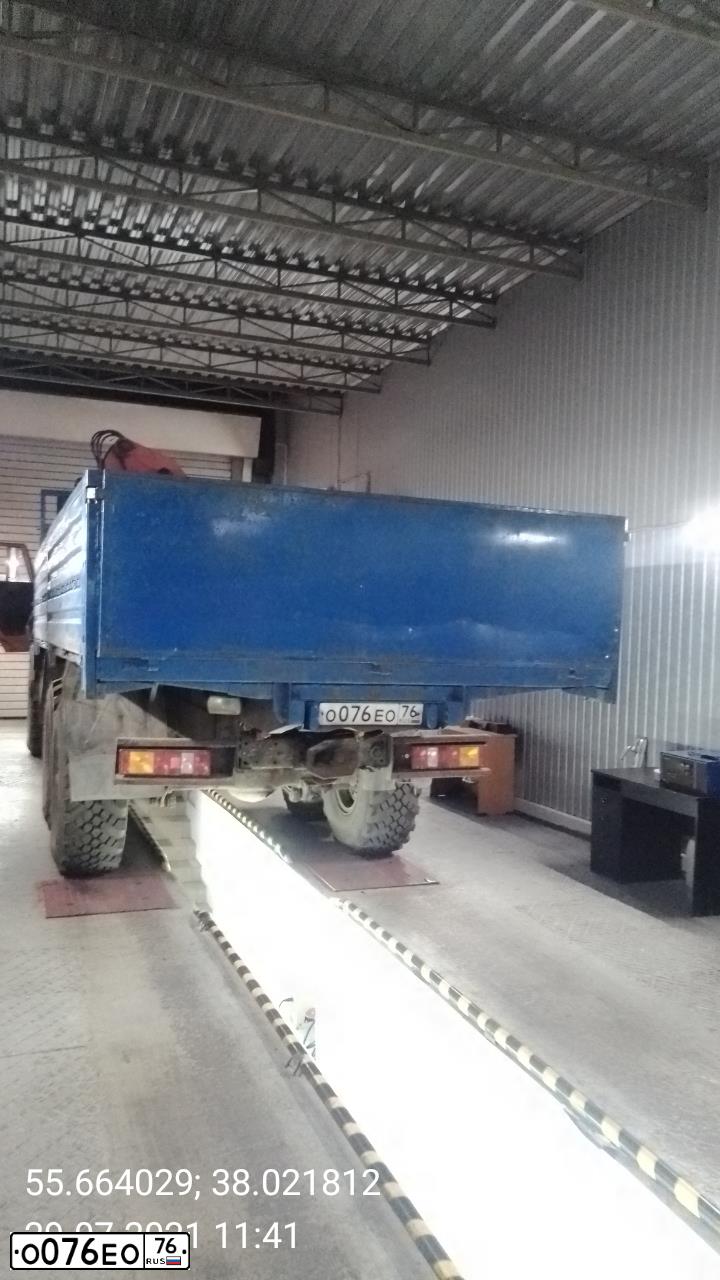 Фото автомобиля KAMAZ 43118 /6X6/, 2011 — госномер О076ЕО76. Цвет: ОРАНЖЕВЫЙ