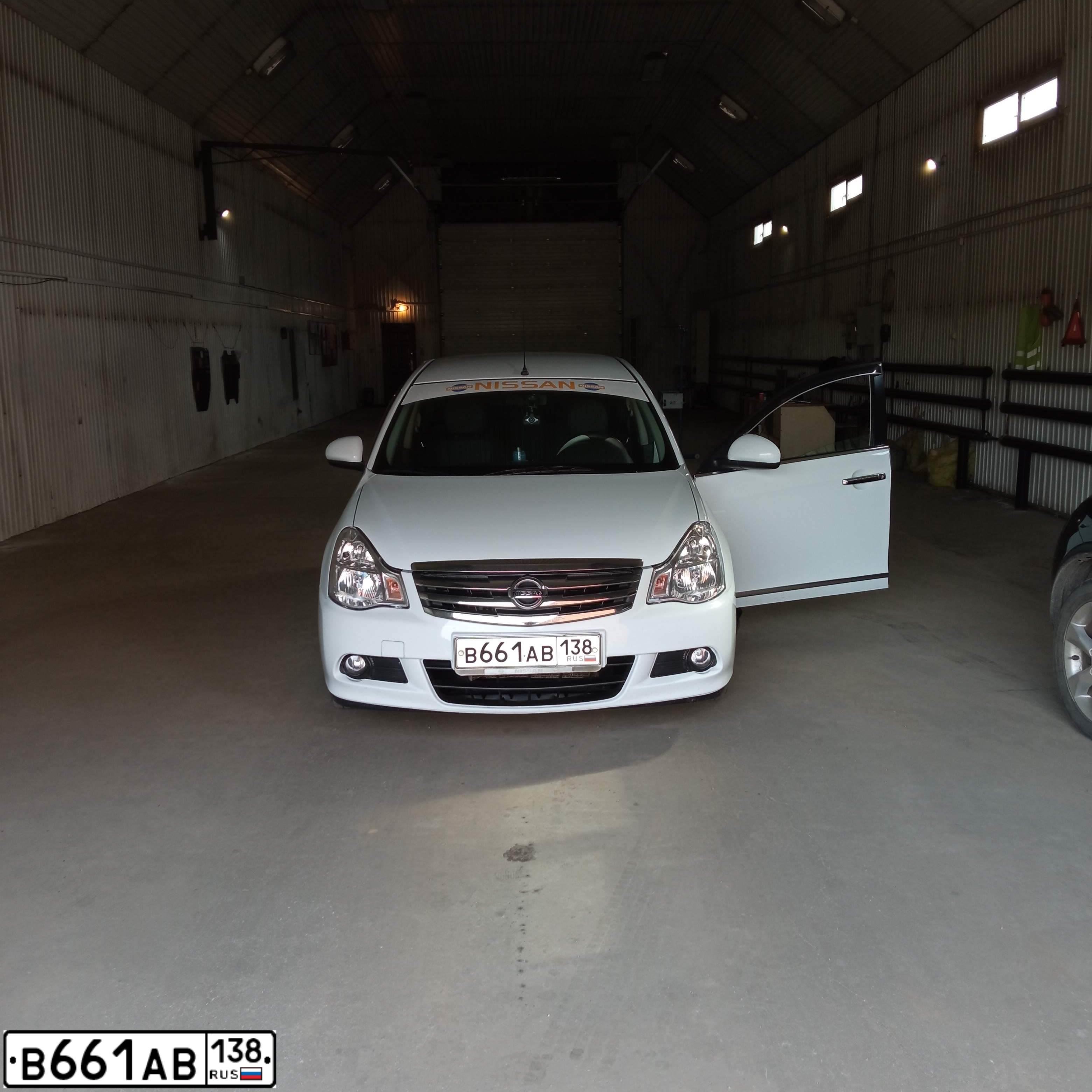 Фото автомобиля NISSAN ALMERA /AVTOVAZ/, 2014 — госномер В661АВ138. Цвет: БЕЛЫЙ