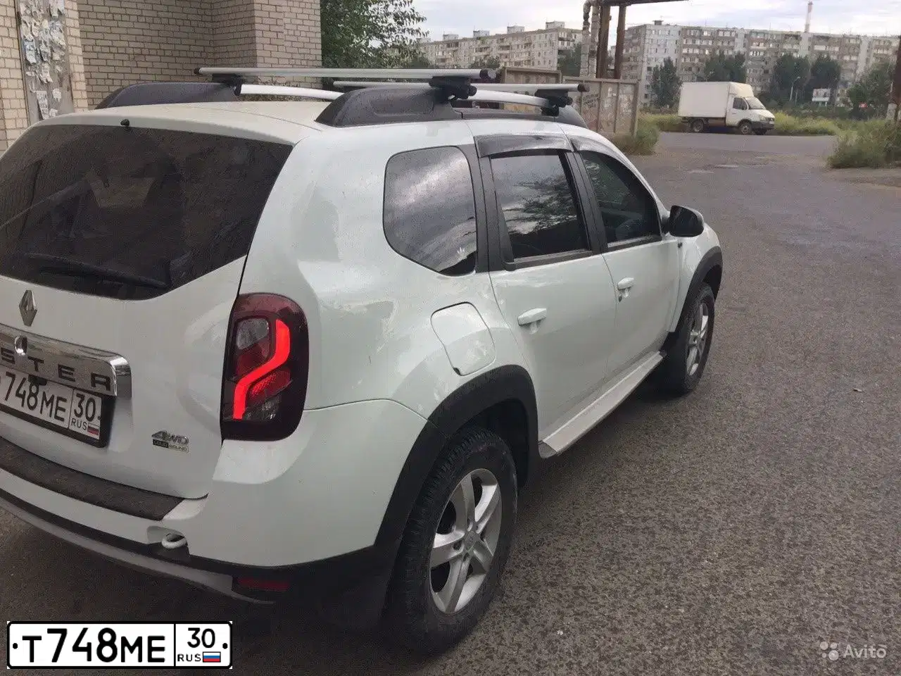Фото автомобиля KIA CERATO, 2009 — госномер М777КН30. Цвет: Серебристый