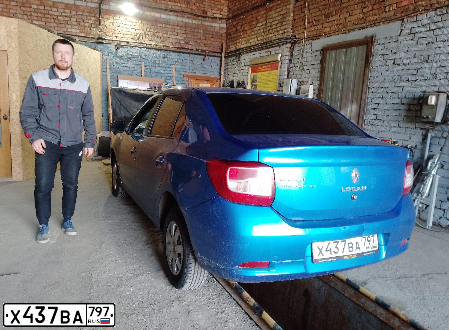 Фото автомобиля RENAULT LOGAN, 2017 — госномер Р095ЕС76. Цвет: СВЕТЛО-СИНИЙ