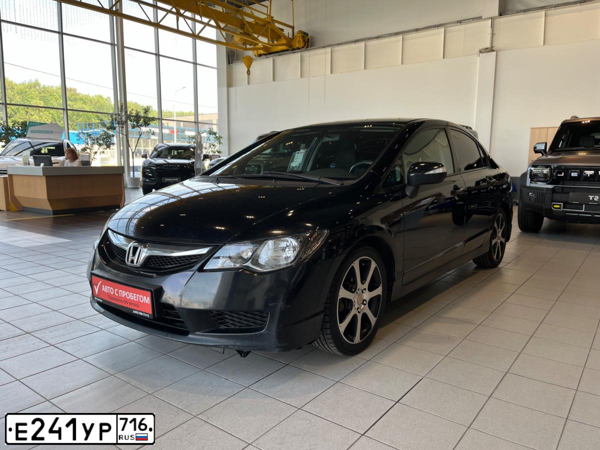 Фото автомобиля HONDA CIVIC, 2011 — госномер Н496ЕУ977. Цвет: ЧЕРНЫЙ