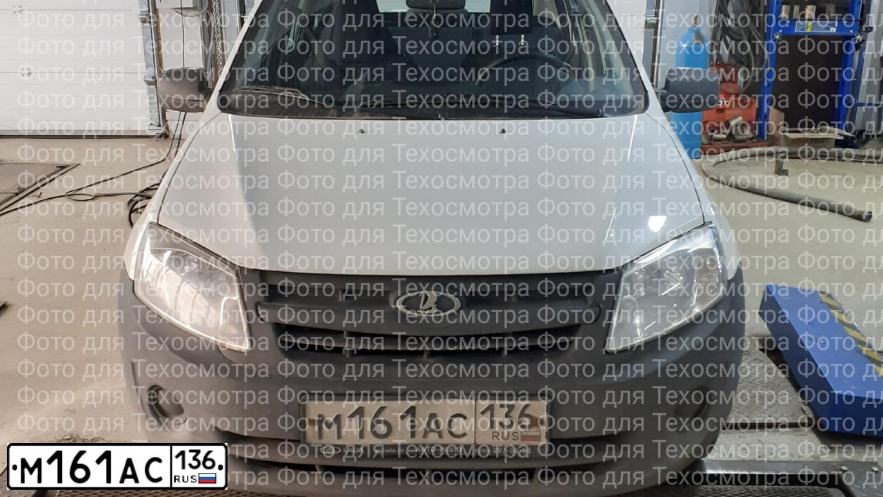 Фото автомобиля LADA 2190 GRANTA, 2017 — госномер М161АС136. Цвет: БЕЛЫЙ