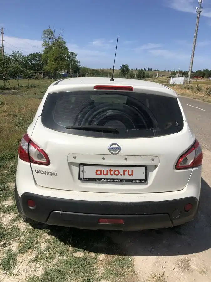 Фото автомобиля NISSAN QASHQAI, 2012 — госномер В307АО82. Цвет: Белый