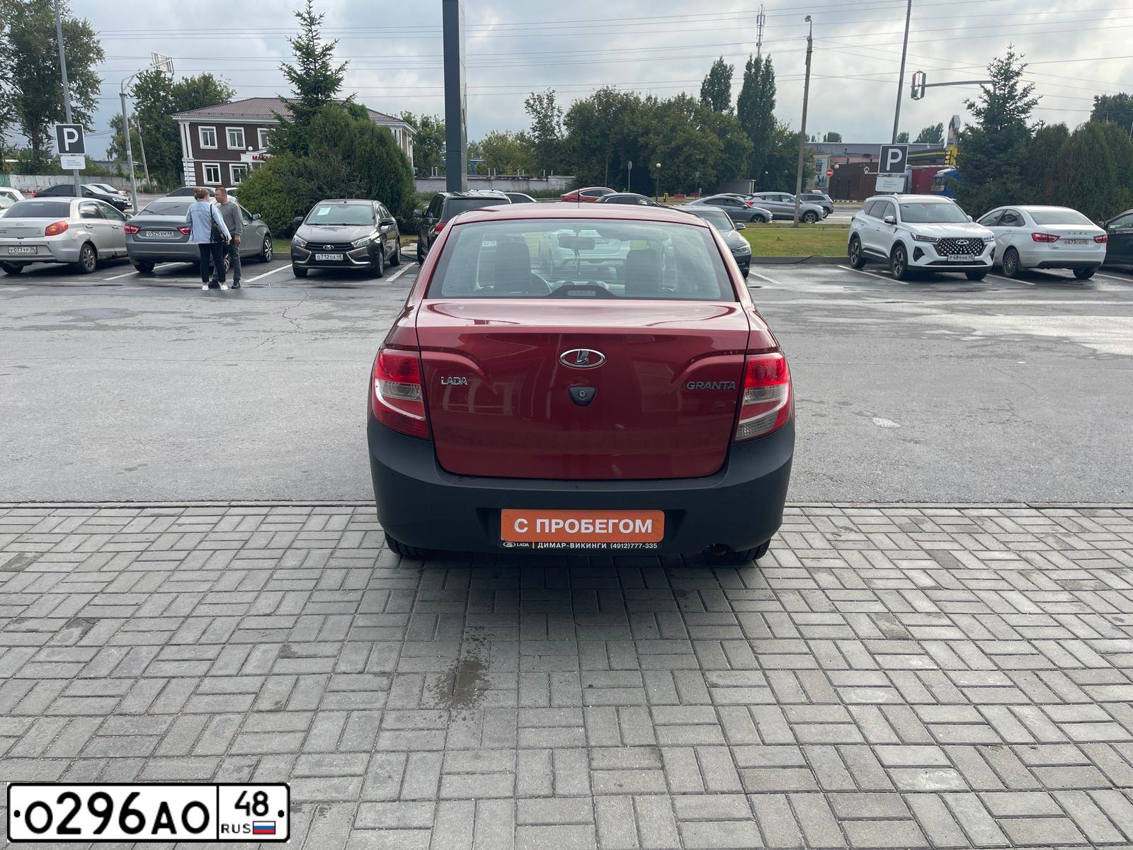 Фото автомобиля LADA 2190 GRANTA, 2017 — госномер О296АО48. Цвет: КРАСНЫЙ