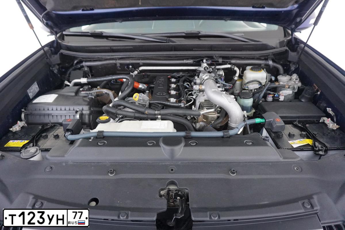 Фото автомобиля OPEL ZAFIRA, 2013 — госномер А358НМ761. Цвет: Белый