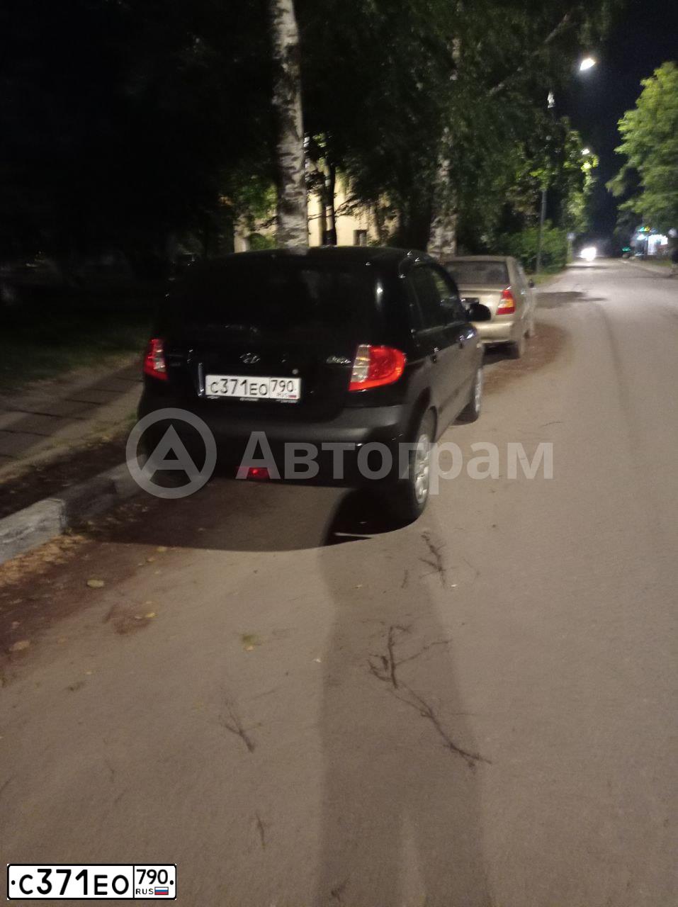 Фото автомобиля HYUNDAI GETZ, 2008 — госномер С371ЕО790. Цвет: ЧЕРНЫЙ