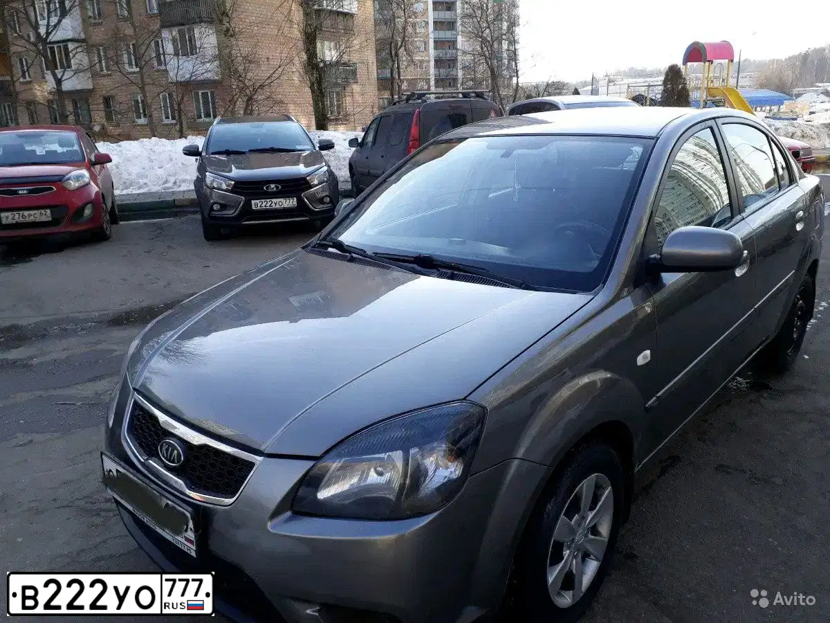 Фото автомобиля LADA VESTA, 2017 — госномер В222УО777. Цвет: Серо-голубой