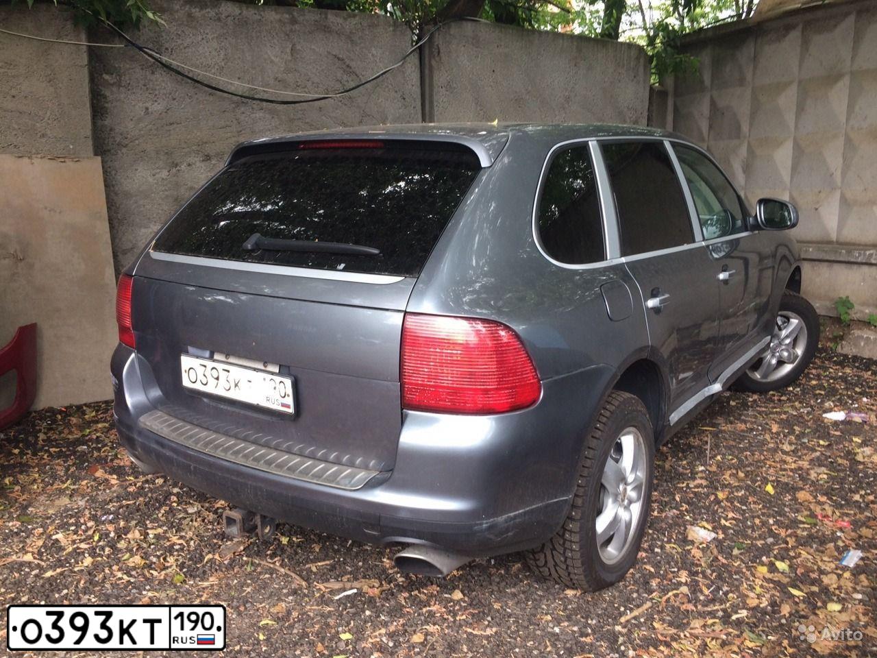 Фото автомобиля PORSCHE CAYENNE, 2003 — госномер С702РМ33. Цвет: Серый