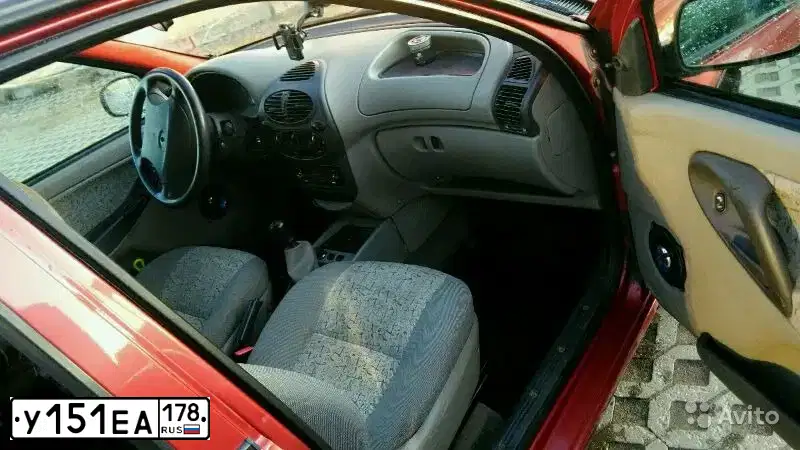 Фото автомобиля LADA 1118 KALINA, 2006 — госномер У151ЕА178. Цвет: СЕРЕБРИСТО-КРАСНЫЙ