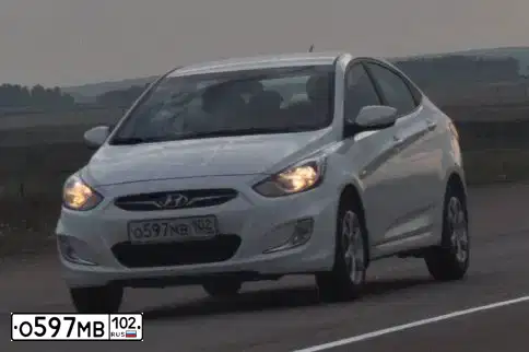 Фото автомобиля HYUNDAI SOLARIS, 2013 — госномер О597МВ102. Цвет: Белый