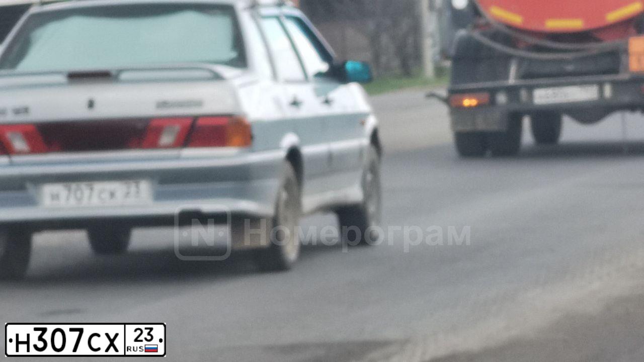 Фото автомобиля PEUGEOT 307, 2004 — госномер Н657КЕ123. Цвет: СИНИЙ