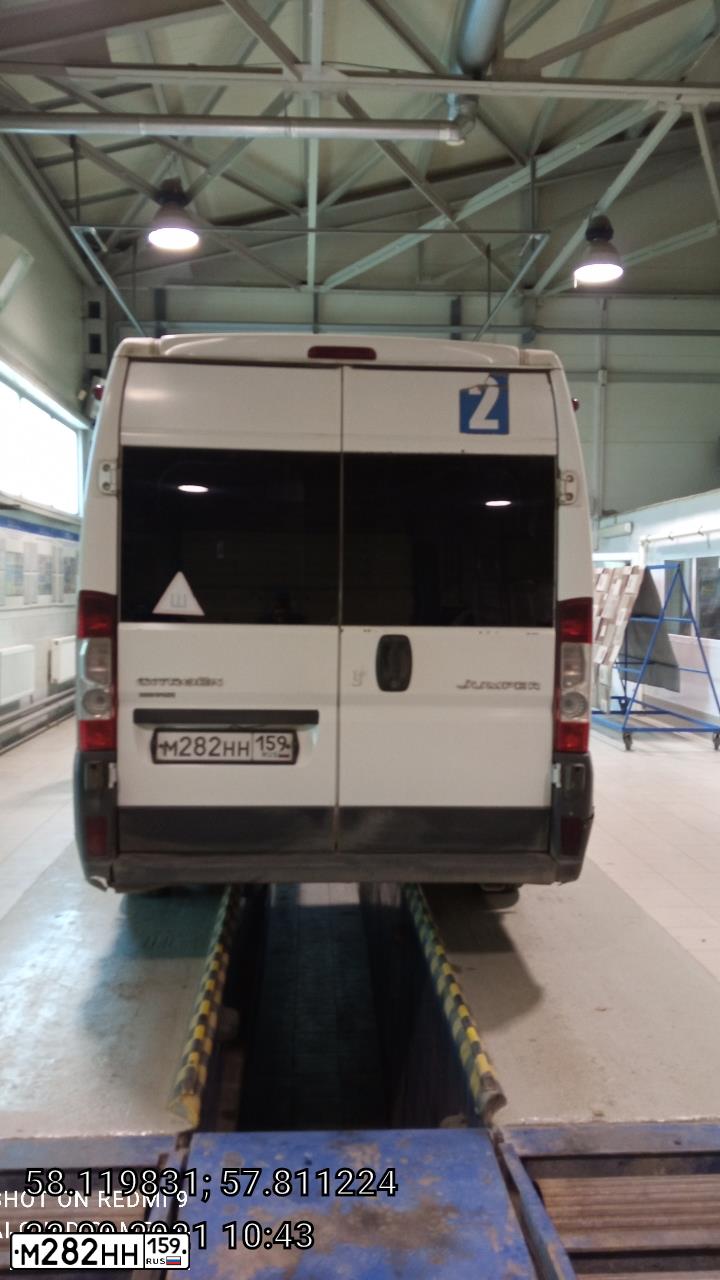 Фото автомобиля CITROEN JUMPER, 2012 — госномер М282НН159. Цвет: Белый