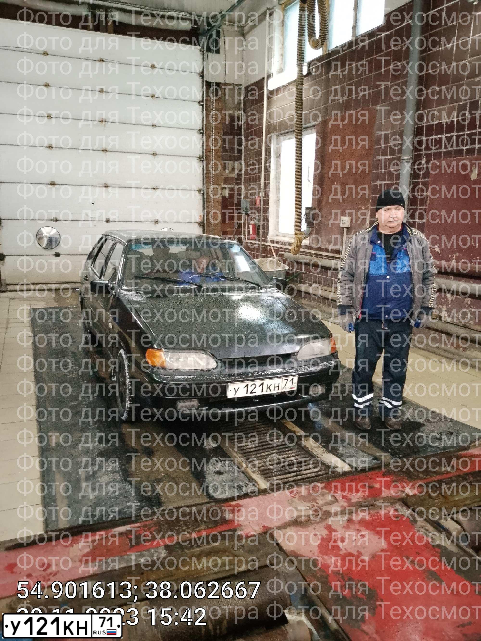 Фото автомобиля LADA 2114, 2004 — госномер Р648ВН550. Цвет: ЧЕРНЫЙ