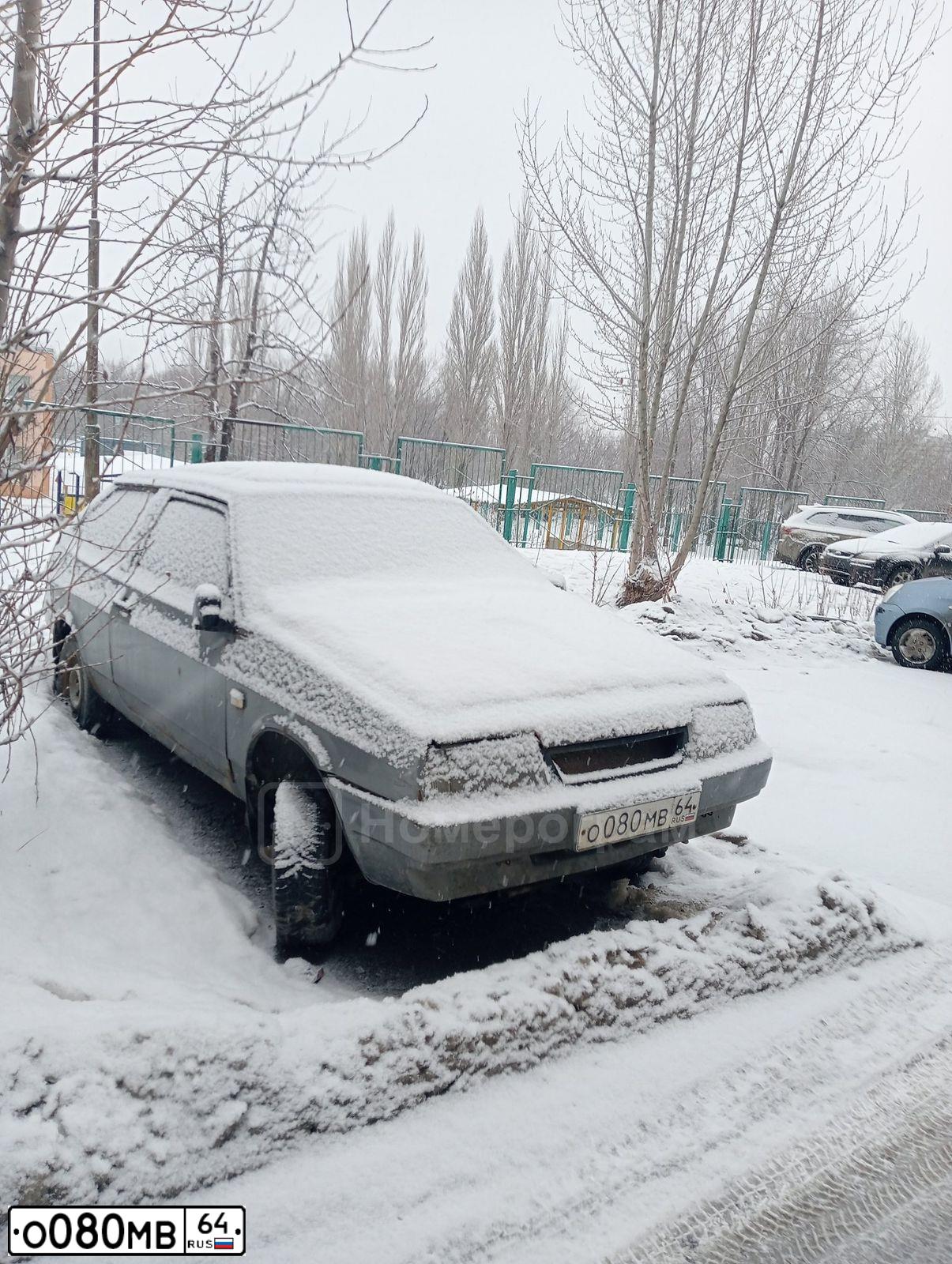 Фото автомобиля LADA 2108 SAMARA, 1991 — госномер О080МВ64. Цвет: ТЕМНО СЕРЫЙ