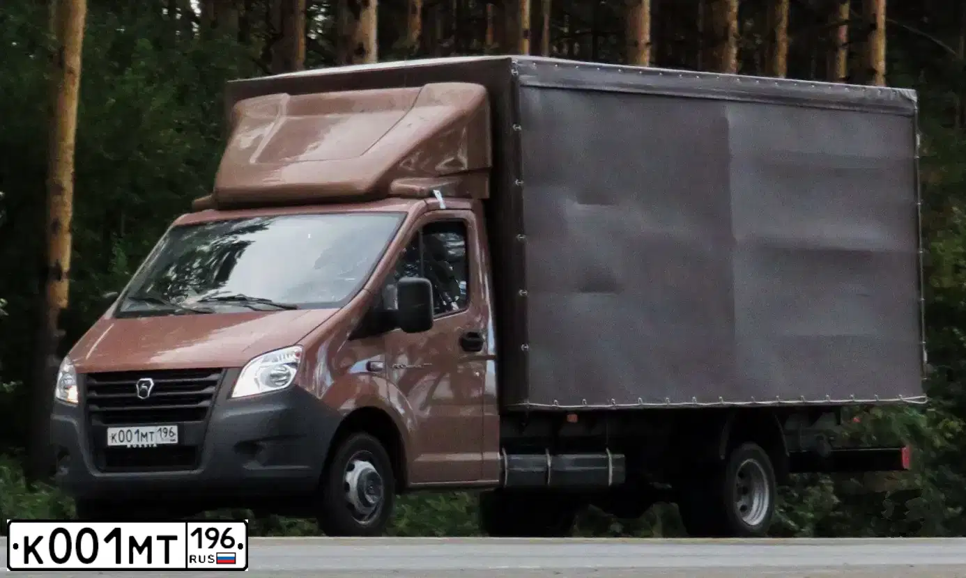 Фото автомобиля GAZ EL NEXT, 2018 — госномер К001МТ196. Цвет: Коричневый