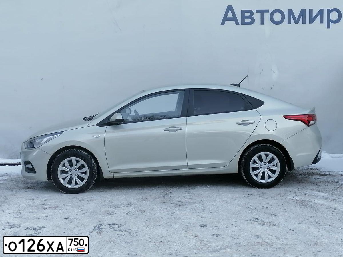 Фото автомобиля HYUNDAI SOLARIS, 2019 — госномер Р758НТ48
