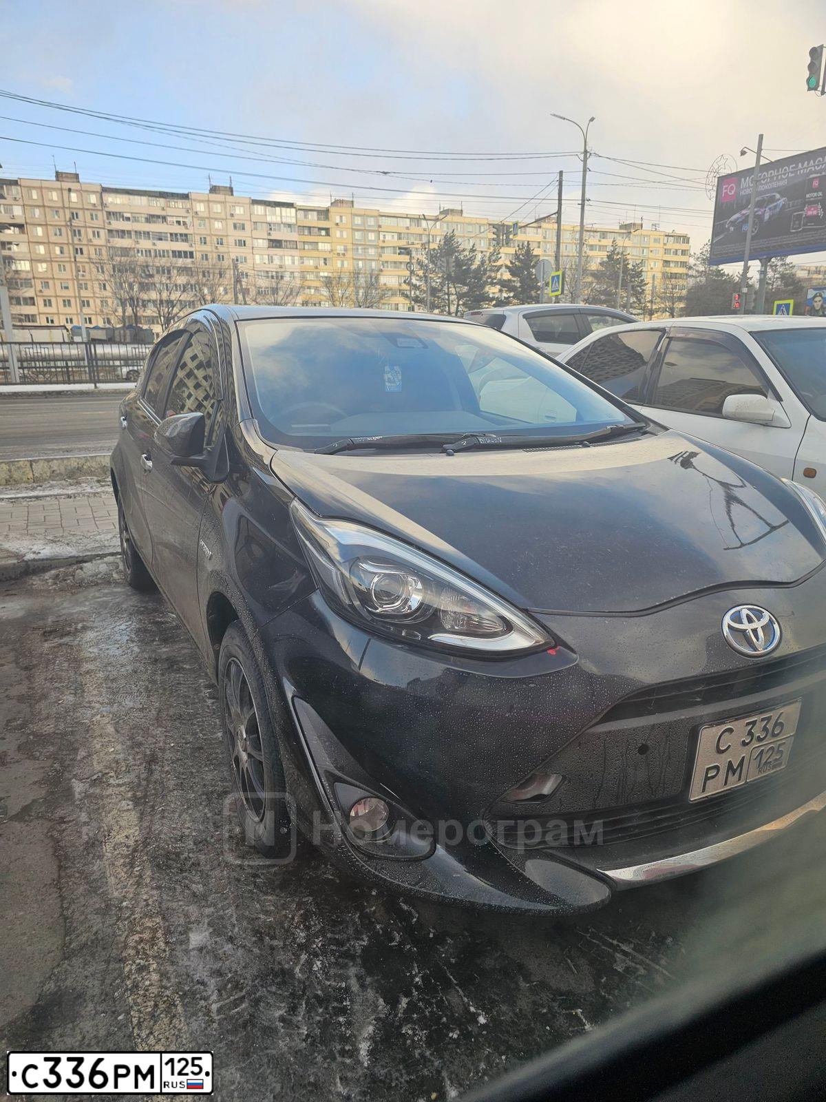 Фото автомобиля TOYOTA AQUA, 2018 — госномер С336РМ125