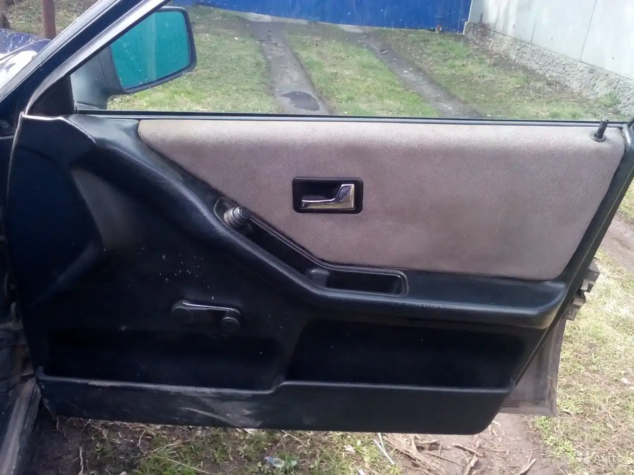 Фото автомобиля AUDI 80, 1989 — госномер М359ЕУ82. Цвет: ЧЕРНЫЙ