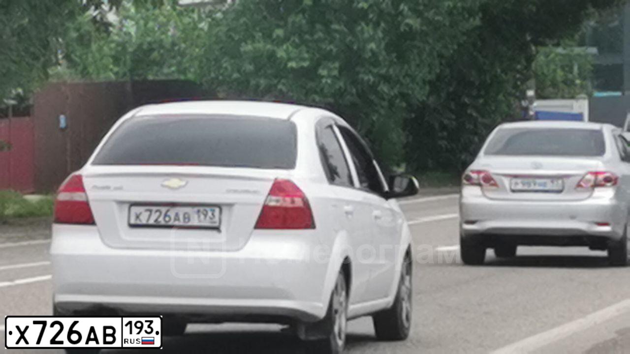 Фото автомобиля GAZ 3302 GAZEL, 2003 — госномер Т409НВ97. Цвет: СНЕЖНО-БЕЛЫЙ