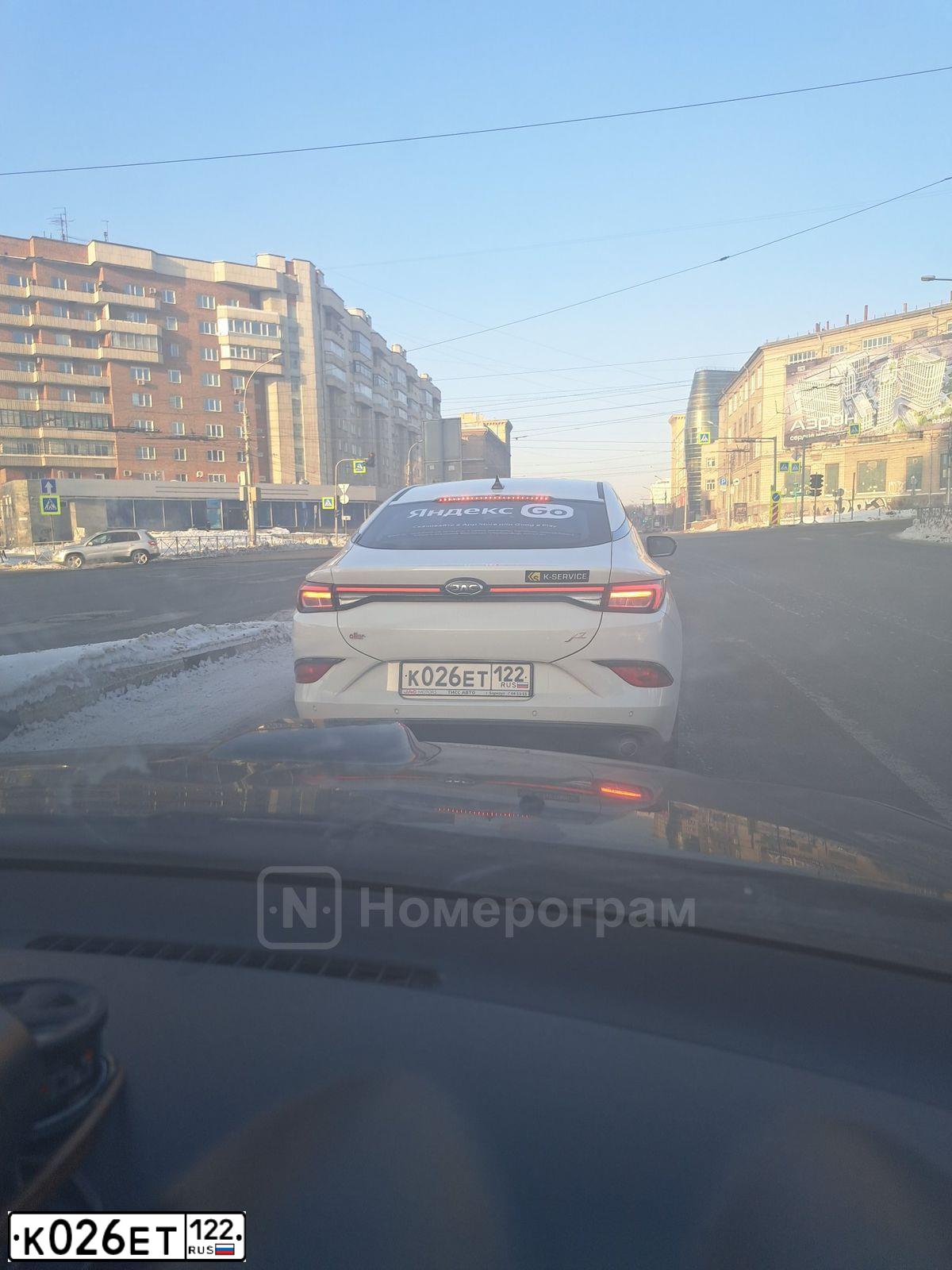 Фото автомобиля JAC J7, 2023 — госномер К026ЕТ122