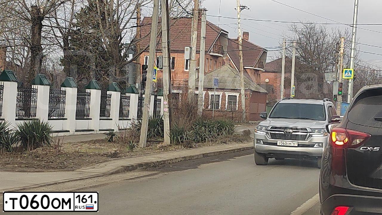 Фото автомобиля LADA 2115 SAMARA, 2008 — госномер А202ЕА161. Цвет: ГРАФИТОВЫЙ М ЕТАЛИК
