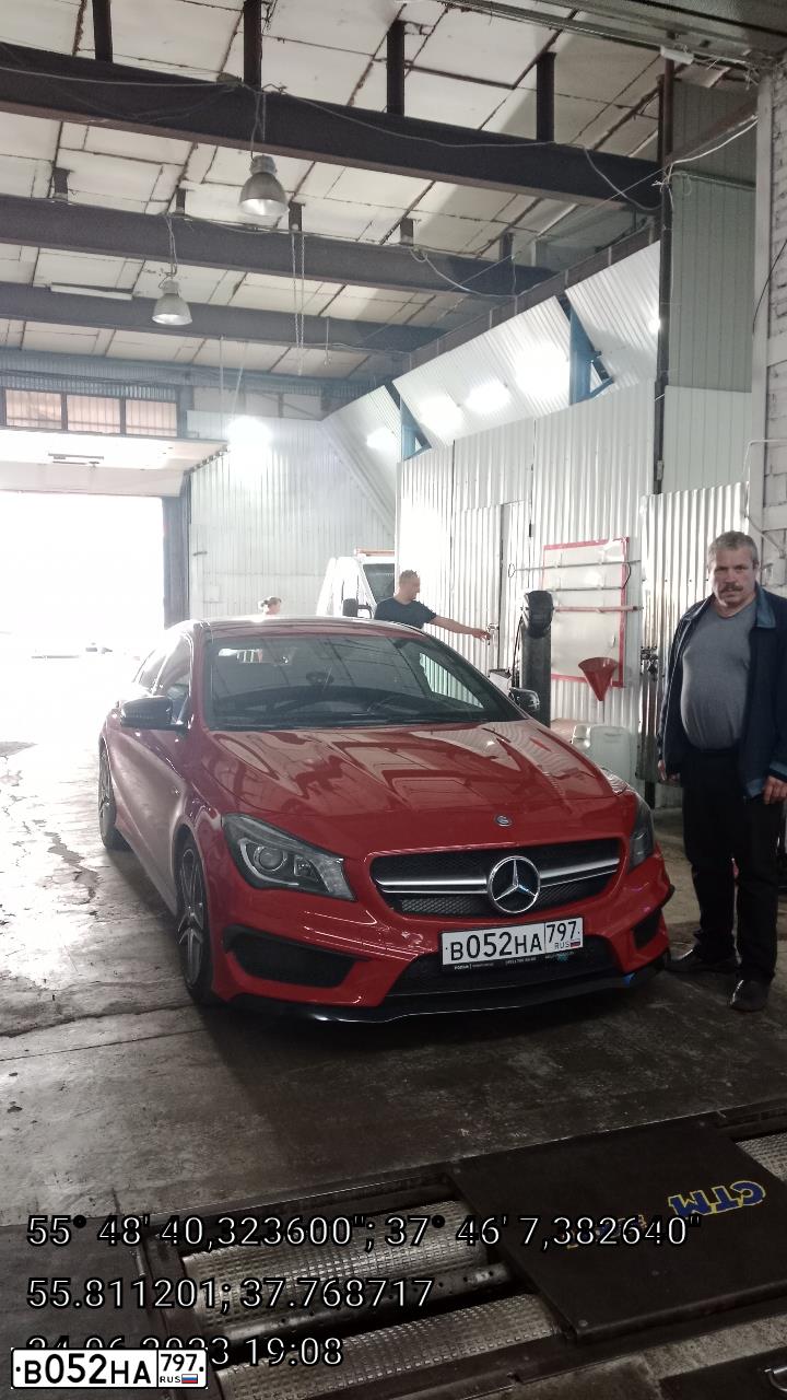 Фото автомобиля МЕРСЕДЕС-БЕНЦ CLA 45 AMG 4MATIC, 2013 — госномер С619АТ977. Цвет: Красный