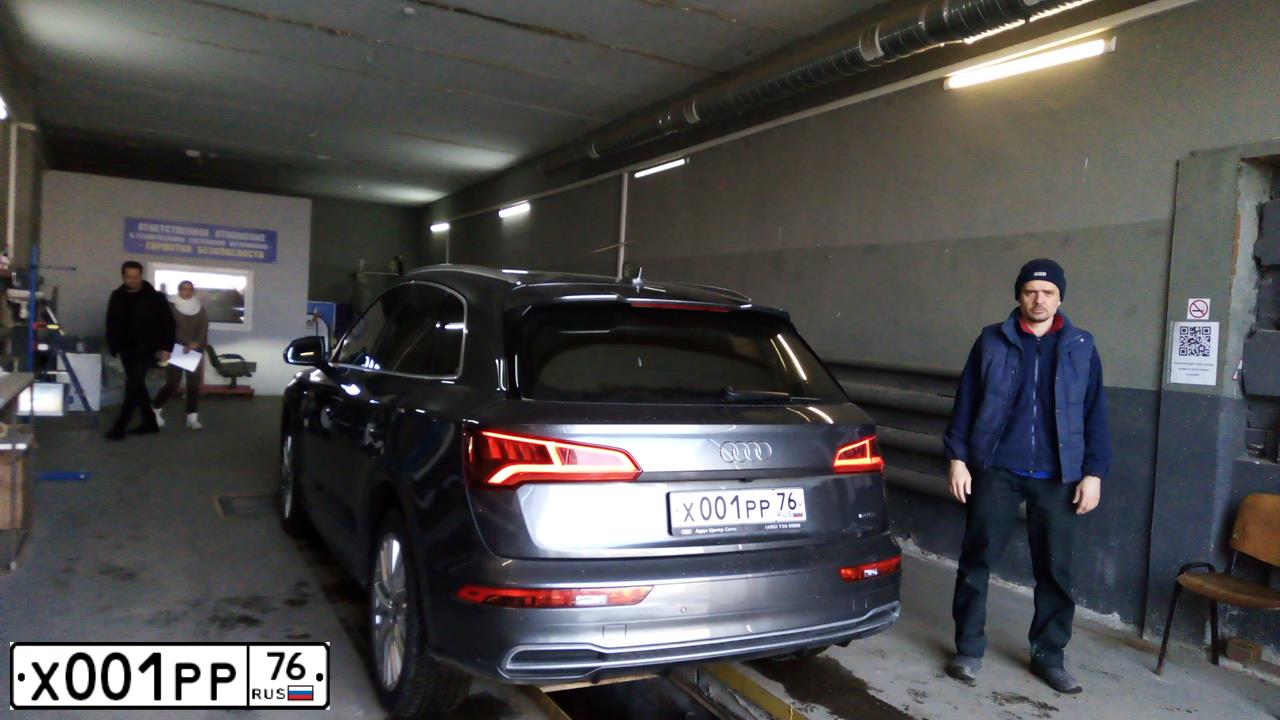 Фото автомобиля BMW X5, 2013 — госномер О754КС44. Цвет: ЧЕРНЫЙ