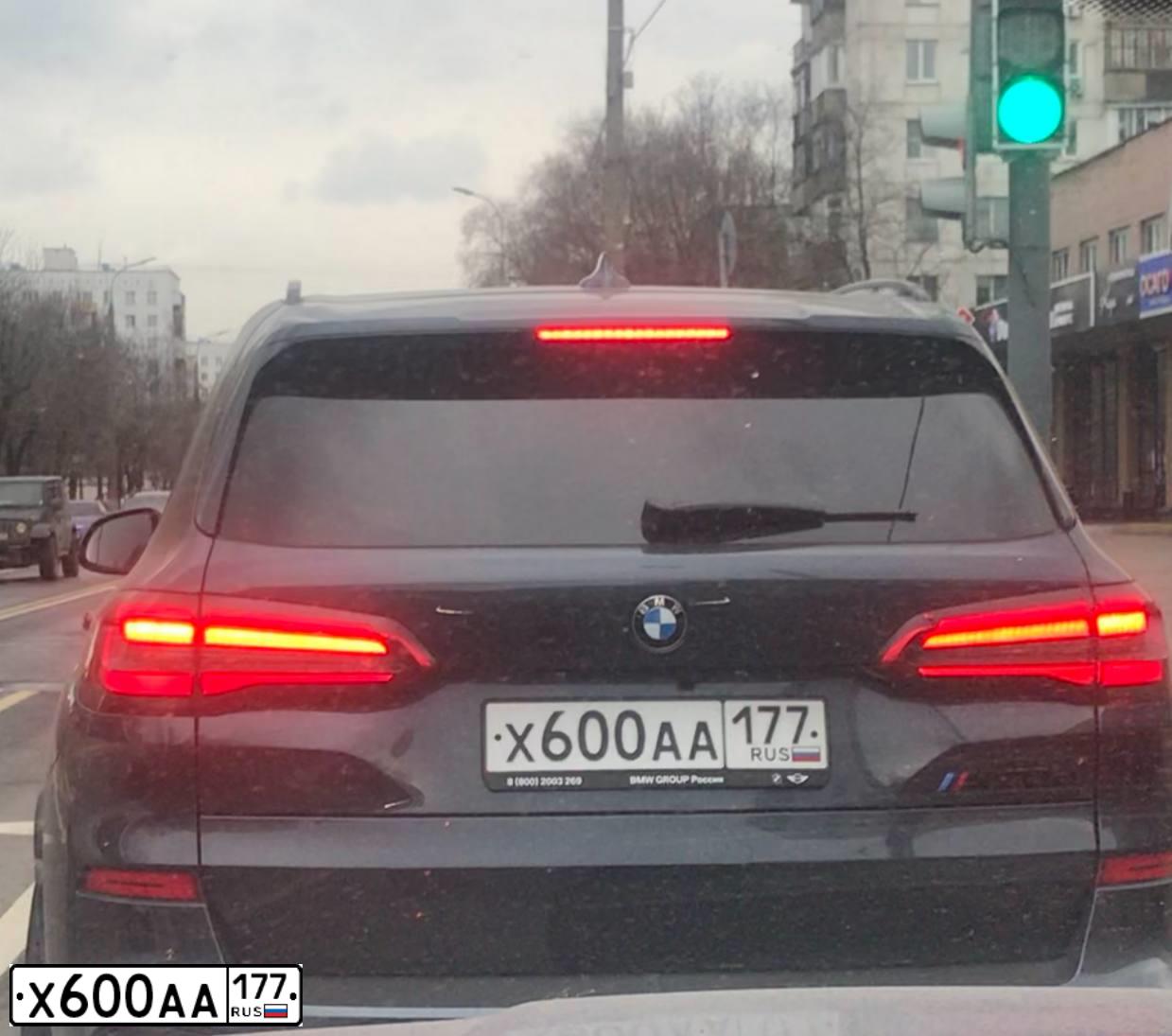 Фото автомобиля AZLK MOSKWITSCH 2141, 1999 — госномер Х600АА177. Цвет: синий