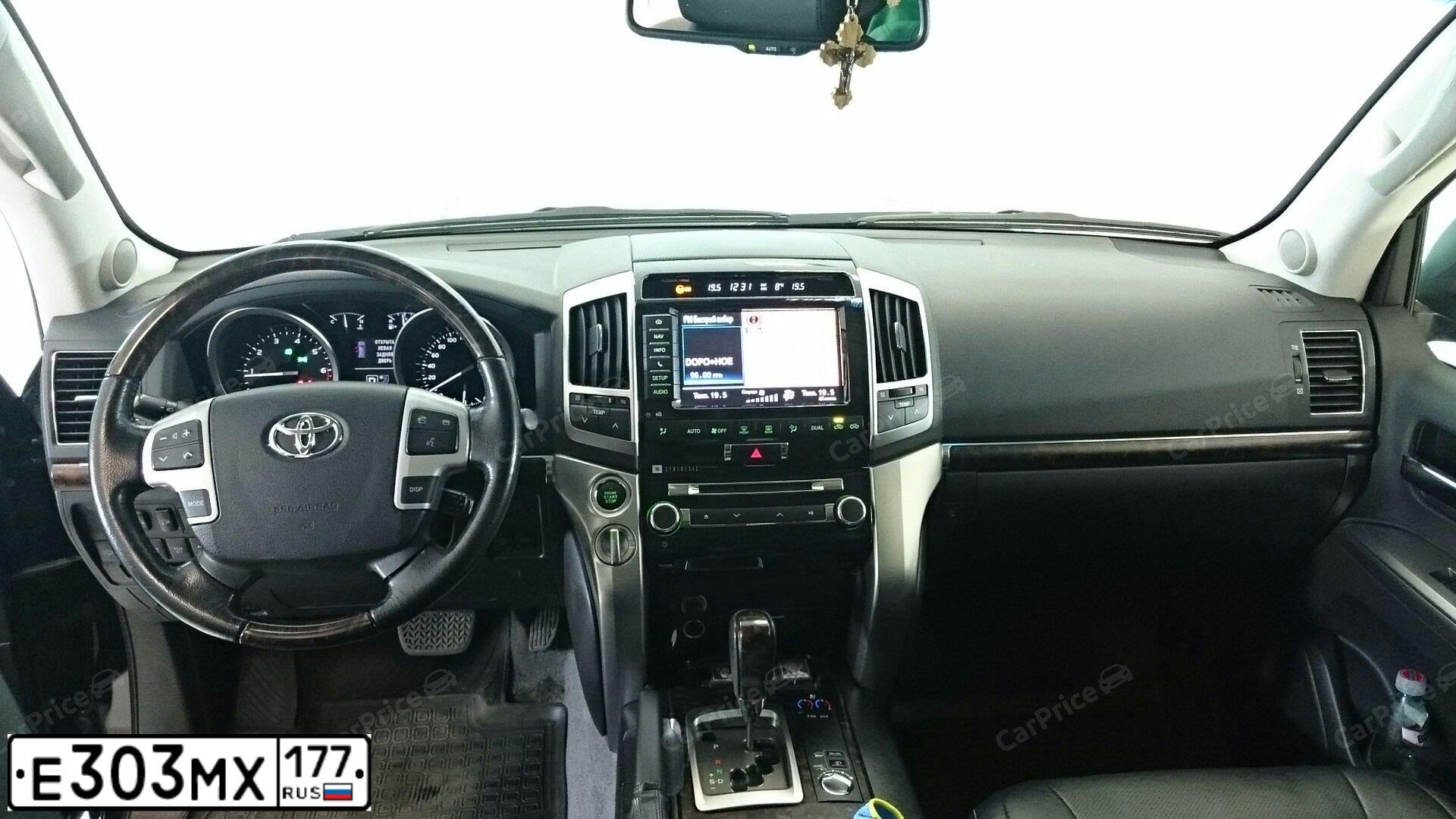 Фото автомобиля LEXUS LX, 2016 — госномер Е303МХ177. Цвет: ЧЕРНЫЙ